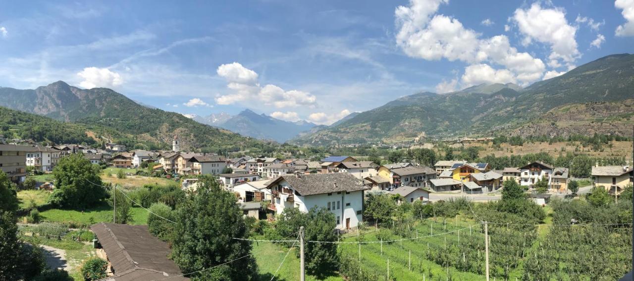 Gio Appartamenti Vacanze Aymavilles Luaran gambar